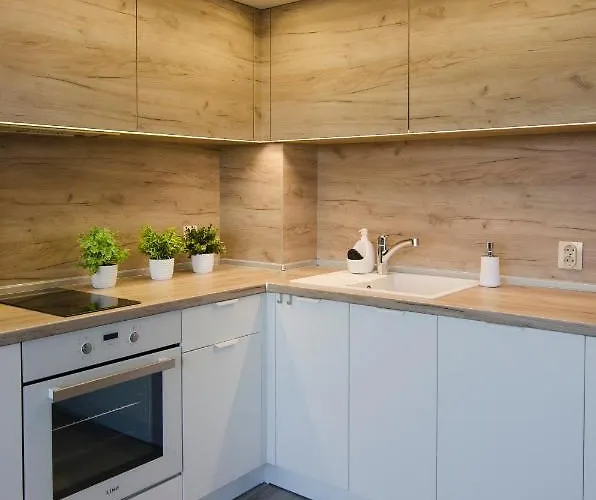 Take A Break Aziz Konstantin ve Elena