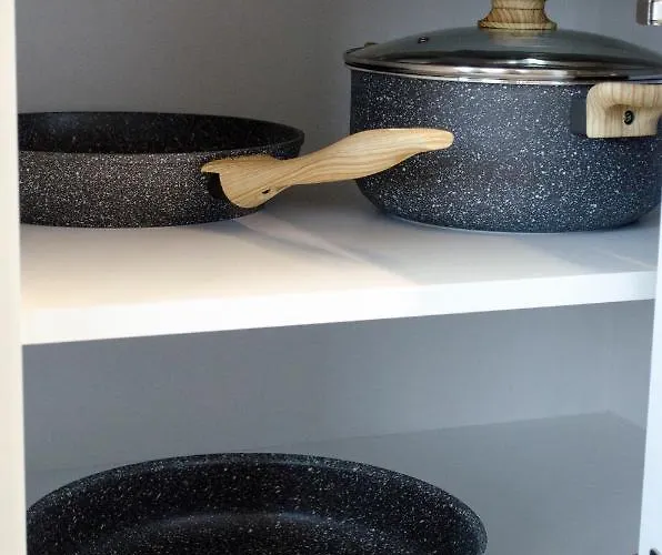 Take A Break Daire Aziz Konstantin ve Elena